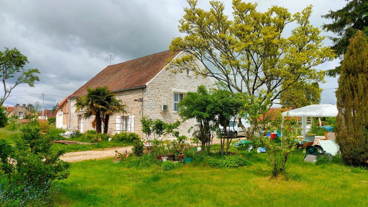 Domaine Ravy-Lilas Saint-Symphorien-sur-Saone 外观 照片